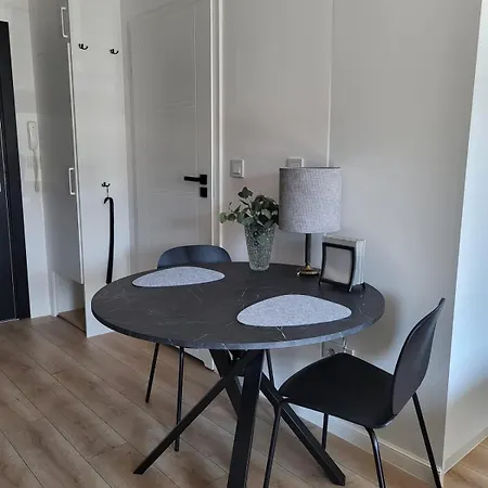 Centre Torunska By The River By Renters Apartament *